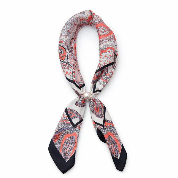 Scarf With Magnetic Pearl