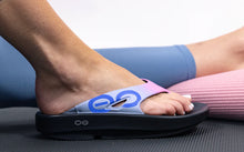 Load image into Gallery viewer, Oofo OOriginal Sport Thong