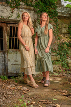 Load image into Gallery viewer, Corkys Carley