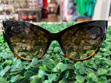Load image into Gallery viewer, Boujee Sunshades