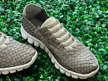 Load image into Gallery viewer, Bonavi Slip On Tennis Shoes