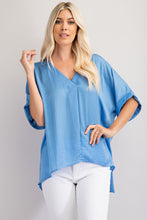 Load image into Gallery viewer, V-Neck High-Low Top