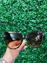 Load image into Gallery viewer, Boujee Sunshades