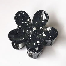 Load image into Gallery viewer, Flower Hair Clips