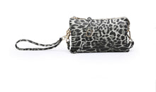 Load image into Gallery viewer, Multi-Way Clutch