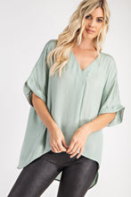 Load image into Gallery viewer, V-Neck High-Low Top