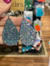Load image into Gallery viewer, Glitter Me Pretty Earrings *FINAL SALE*