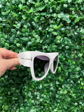Load image into Gallery viewer, Boujee Sunshades