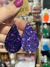 Load image into Gallery viewer, Glitter Me Pretty Earrings *FINAL SALE*