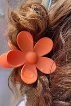 Load image into Gallery viewer, Flower Hair Clips