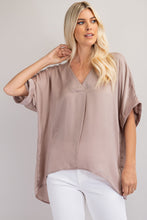 Load image into Gallery viewer, V-Neck High-Low Top