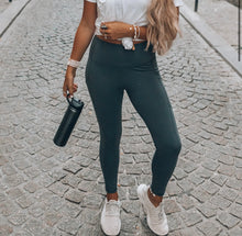 Load image into Gallery viewer, SIC Seriously Ice Cold 27oz Drinkware