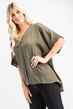 Load image into Gallery viewer, V-Neck High-Low Top