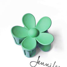Load image into Gallery viewer, Flower Hair Clips