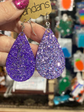 Load image into Gallery viewer, Glitter Me Pretty Earrings *FINAL SALE*
