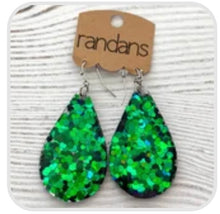 Load image into Gallery viewer, Glitter Me Pretty Earrings *FINAL SALE*