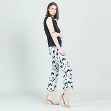 Load image into Gallery viewer, Bordertown Top -SARAH