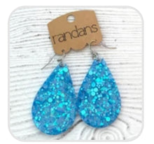 Load image into Gallery viewer, Glitter Me Pretty Earrings *FINAL SALE*
