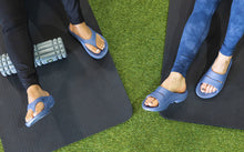 Load image into Gallery viewer, OOFOS OOriginal Thong