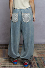 Load image into Gallery viewer, Welcome To The Party
