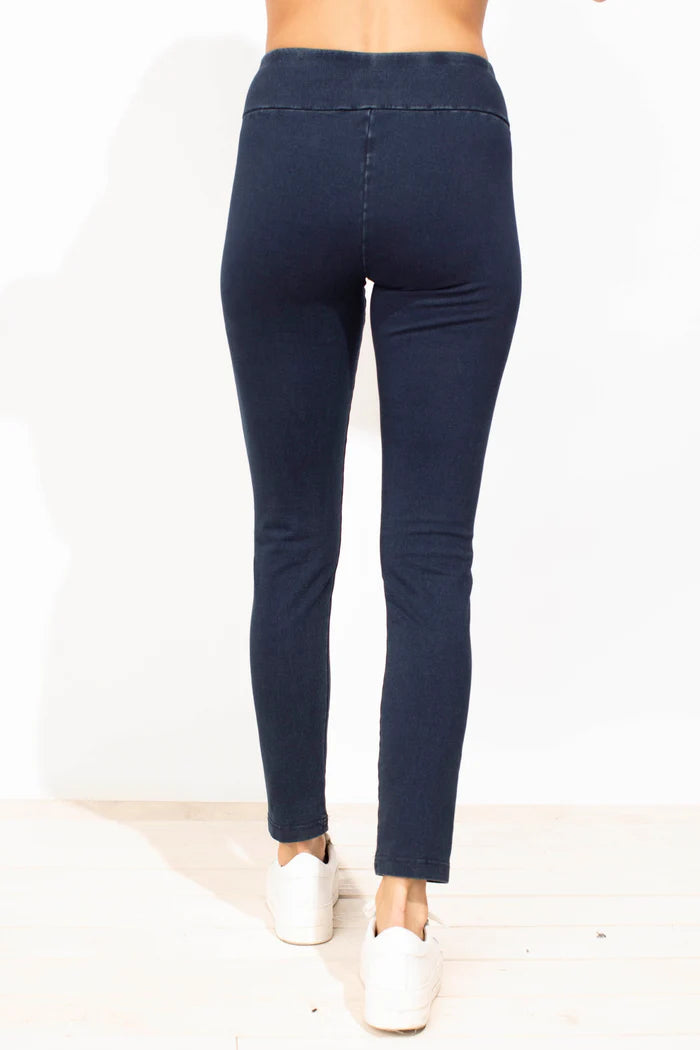 Stonewash Knit Slim Jegging