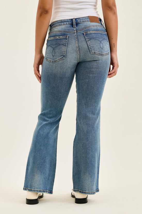 Judy Blue LR Daisy Bootcut MD Genie Blue
