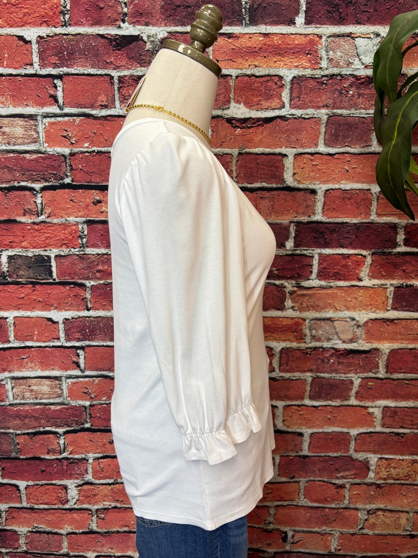 Elbow Sleeve Notch Knit Tee