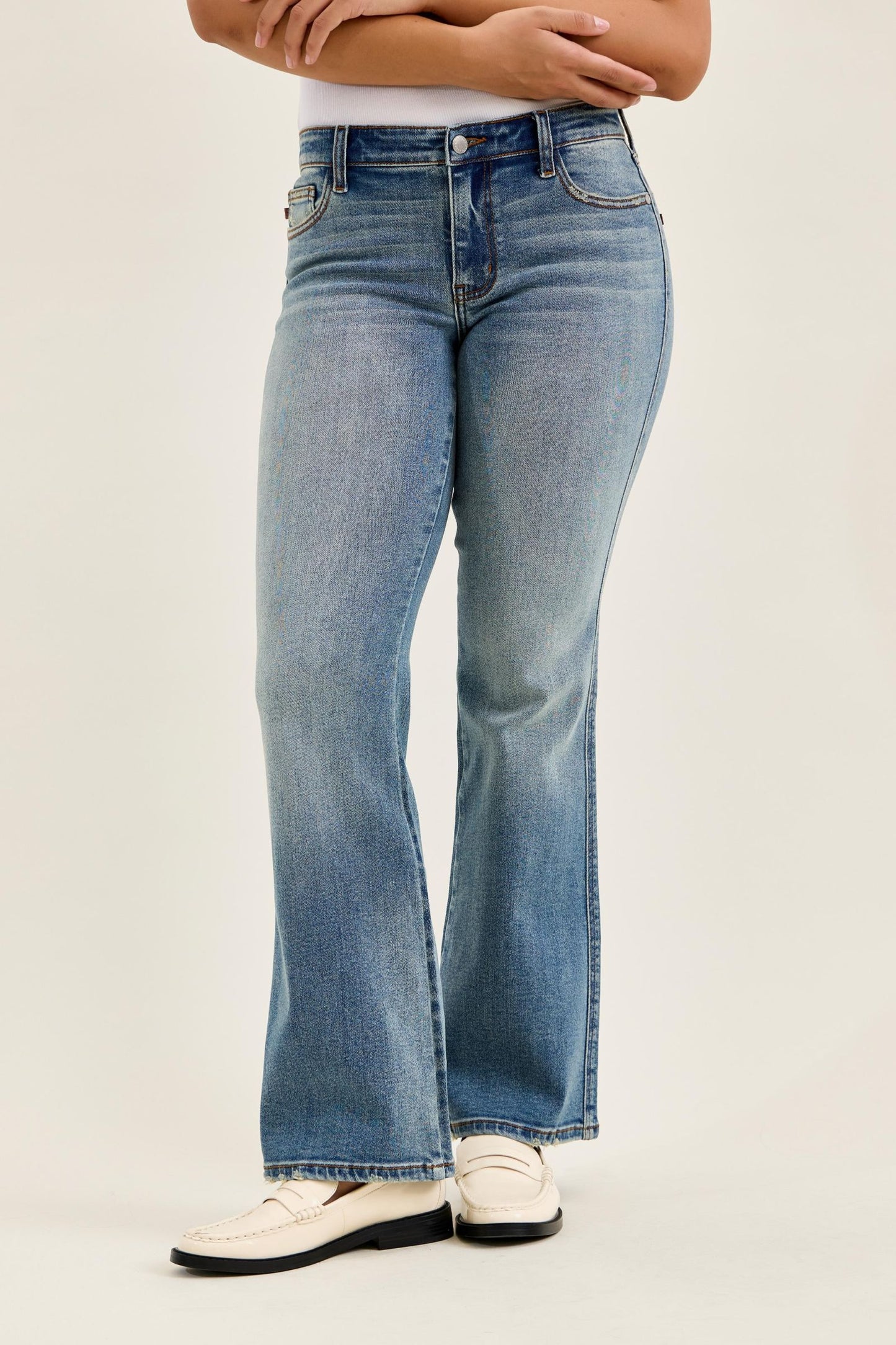 Judy Blue LR Daisy Bootcut MD Genie Blue
