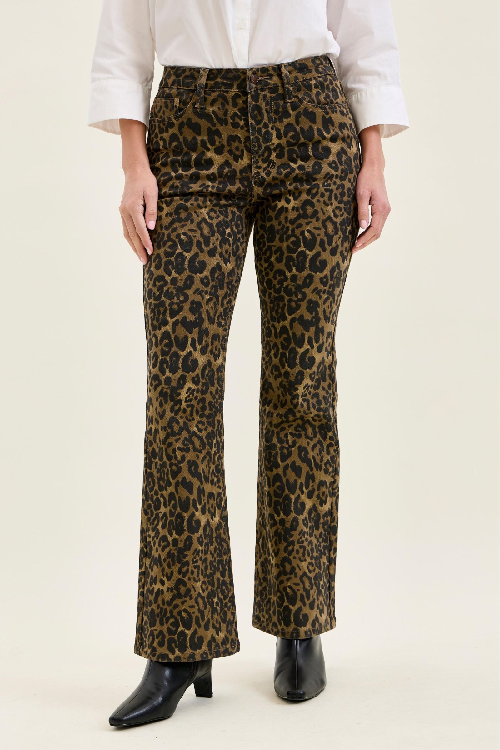 Judy Blue HW Bootcut Leopard Print