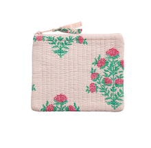 Load image into Gallery viewer, Quilted Print Small Case
