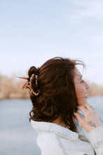 Load image into Gallery viewer, Open Hair Clip | Medium | Blonde Tortoise

