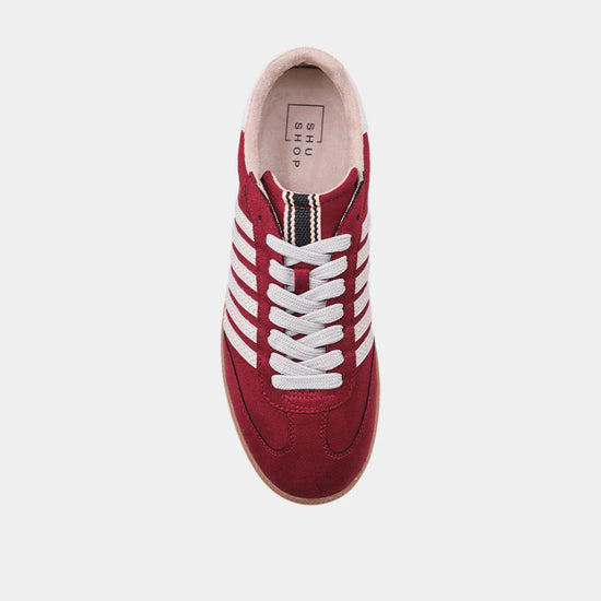 Stevie Sneaker