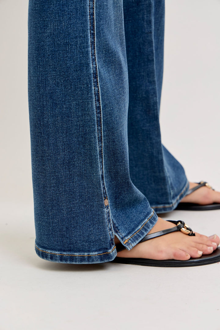 Judy Blue MR Bootcut W/Cell Phone Back Pkt & Slit