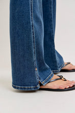 Load image into Gallery viewer, Judy Blue MR Bootcut W/Cell Phone Back Pkt &amp; Slit

