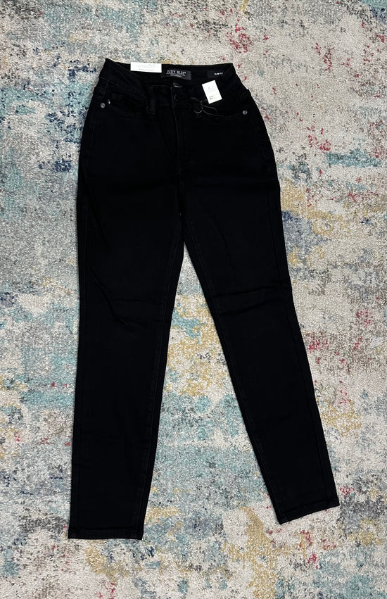 Judy Blue Slim Black Non Distressed Mid Rise