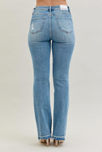 Load image into Gallery viewer, Judy Blue MR DESTROY &amp; RELEASED HEM BOOTCUT
