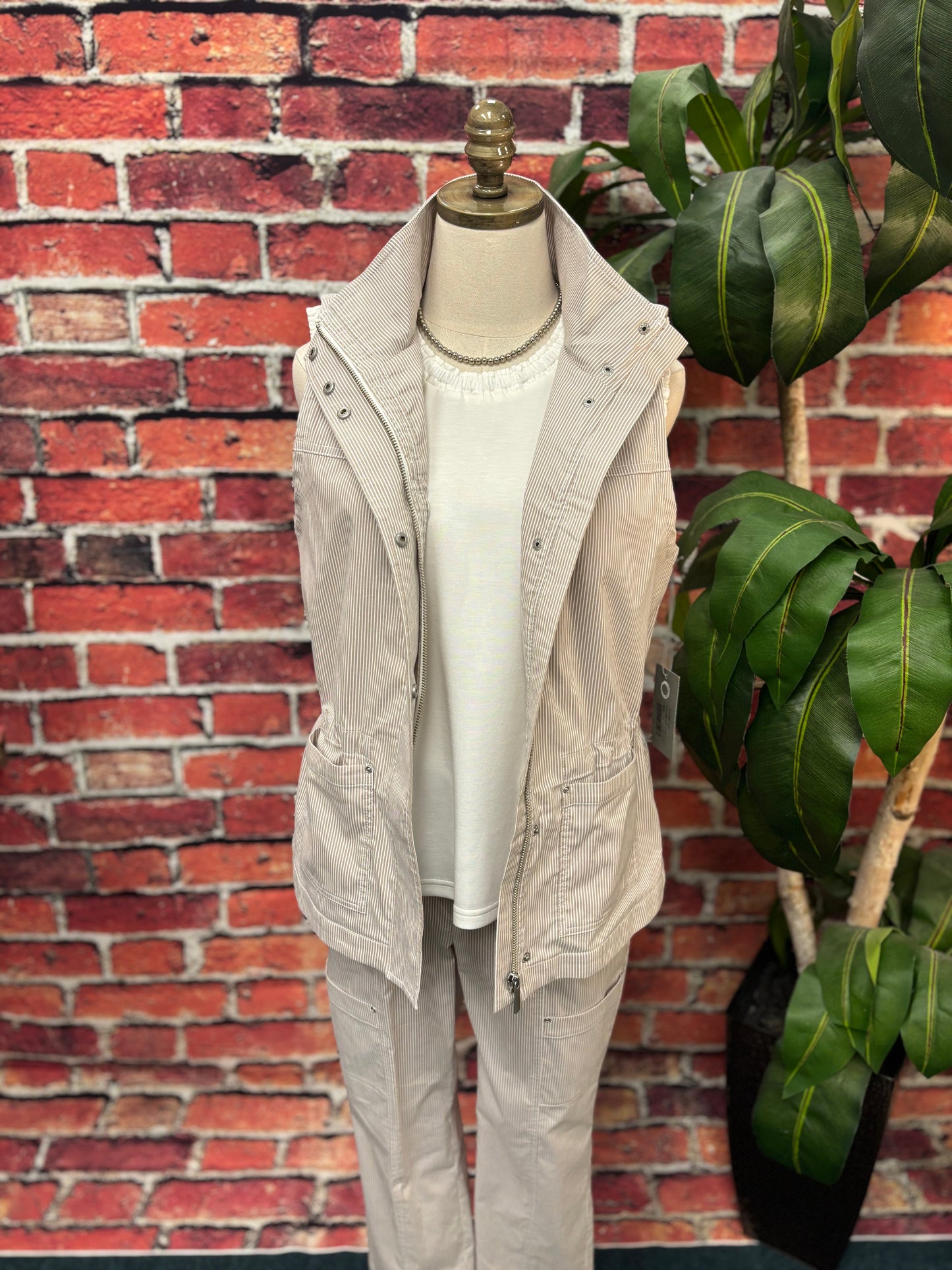 Cool Tech Stripe Utility Vest