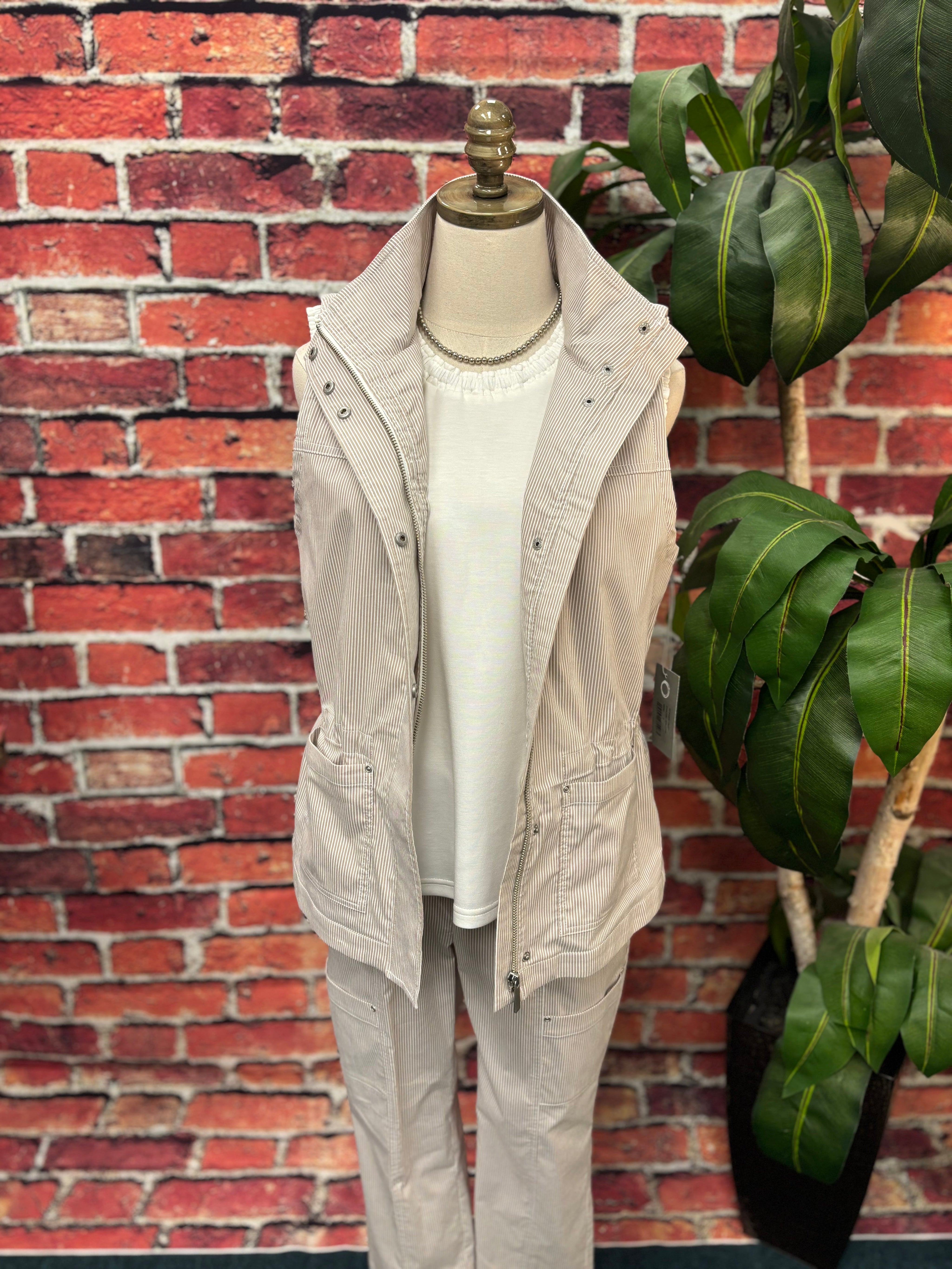 Cool Tech Stripe Utility Vest
