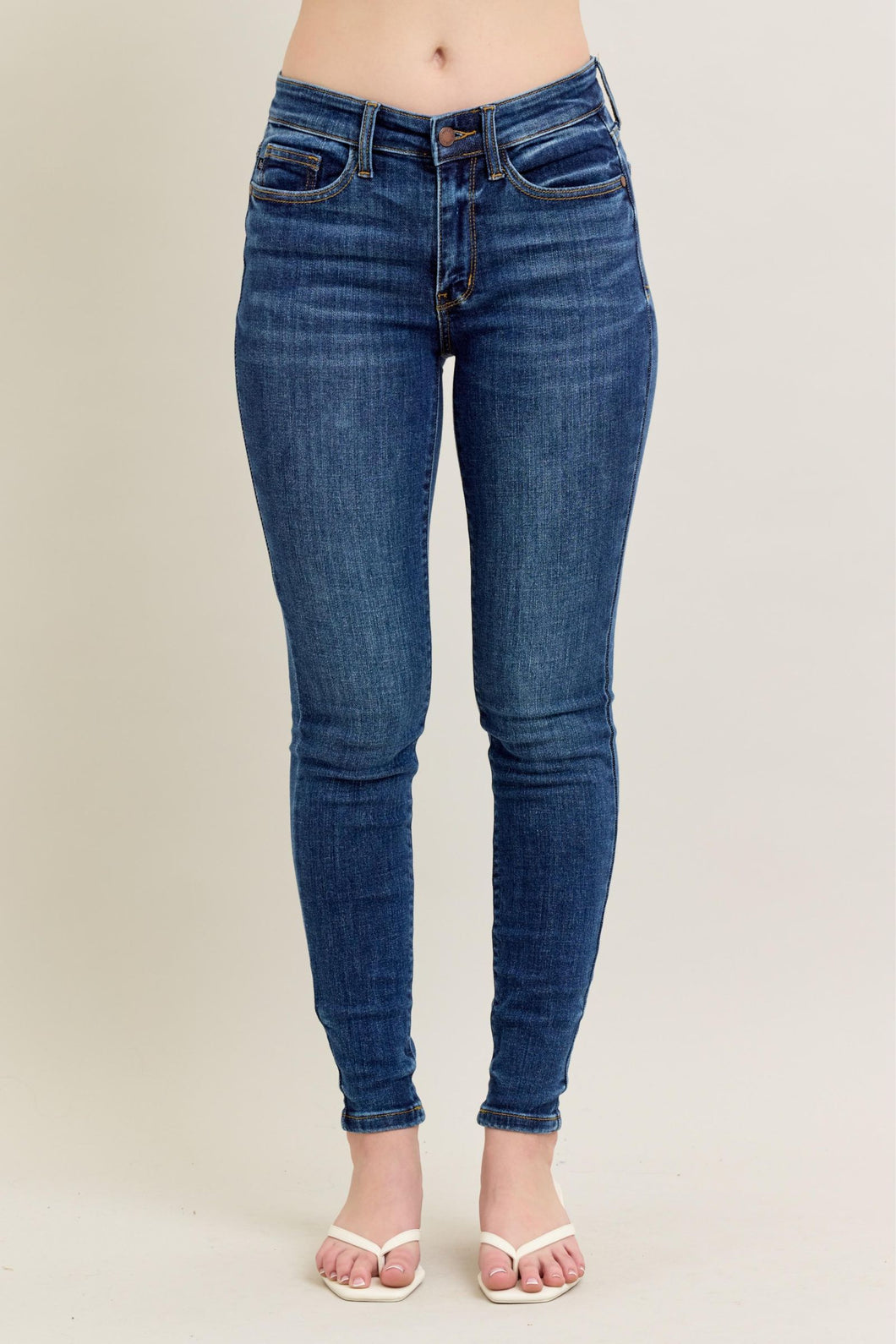 Core Mid-Rise Skinny with Handsanding
