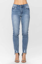 Load image into Gallery viewer, Judy Blue MID RISE Cool Denim Sustainable Relaxed Fit
