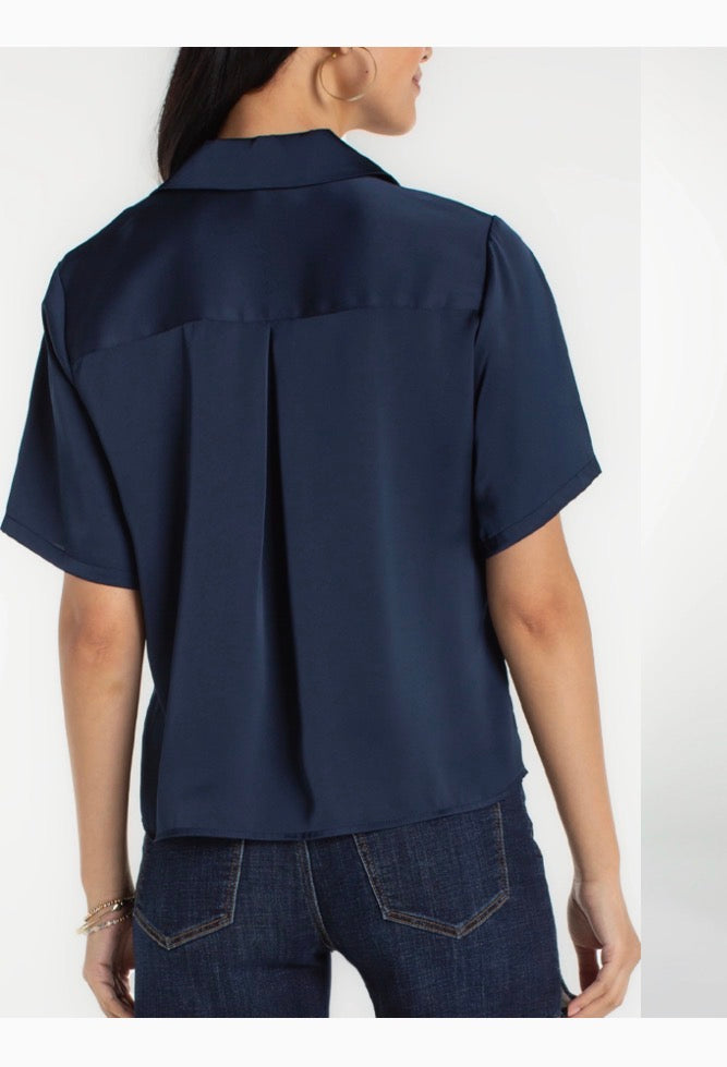 Short Sleeve Camp collar Blouse