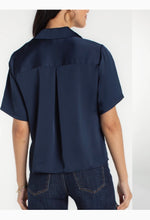 Load image into Gallery viewer, Short Sleeve Camp collar Blouse
