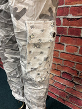 Load image into Gallery viewer, Camo Cargo Pant
