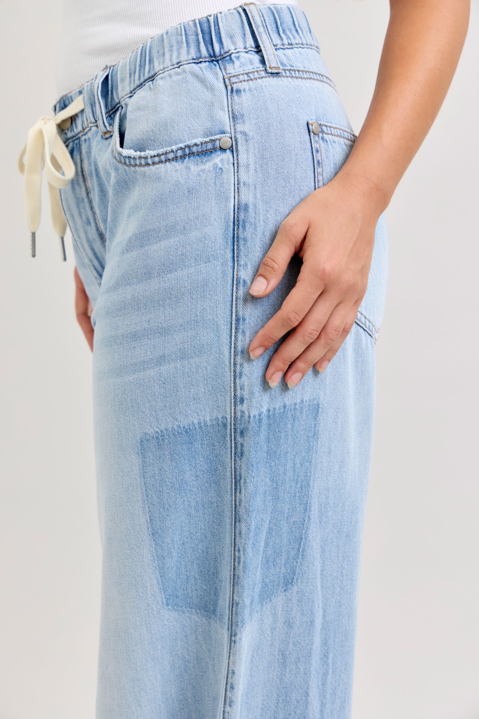 Judy Blue HW Featherweight Palazzo Shadow Pocket