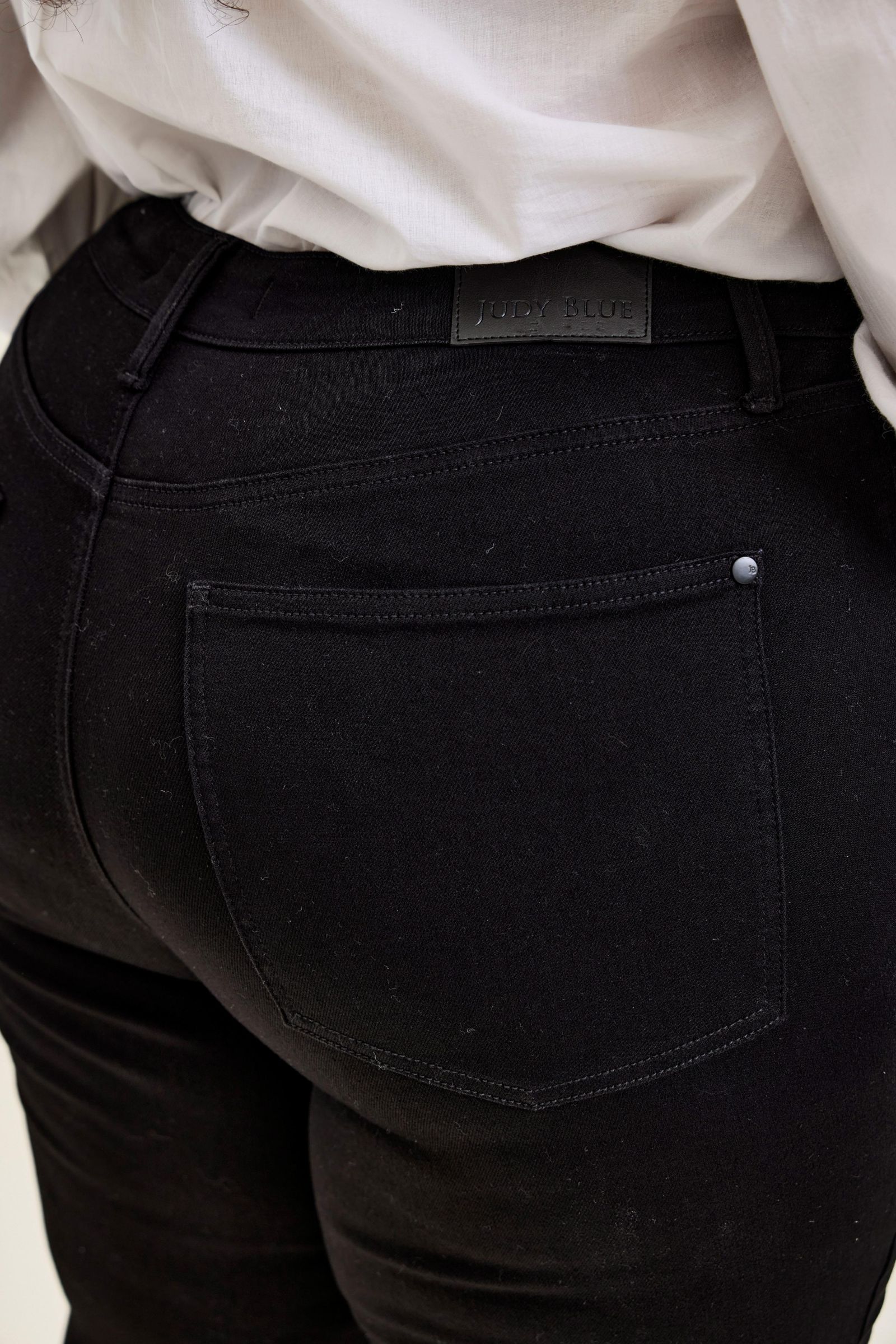 Judy Blue HW T.C. Bootcut Jean