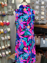 Load image into Gallery viewer, Avery Shift Dress
