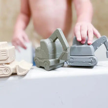 Load image into Gallery viewer, Grant’s Truck Water Toys
