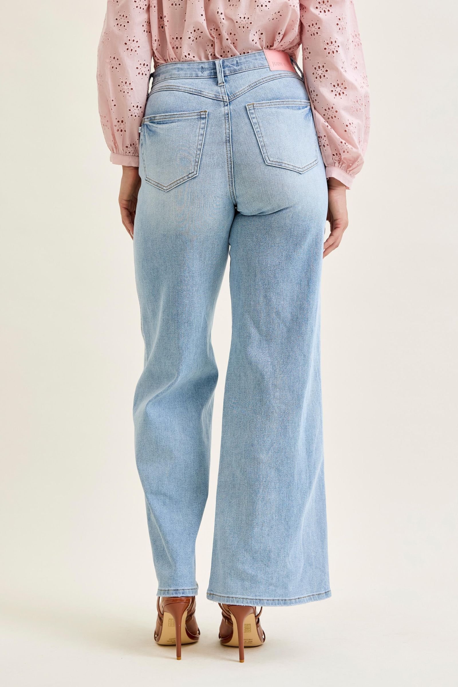 Judy Blue HW T.C. Retro Wide w/ Curve Coin Pkt