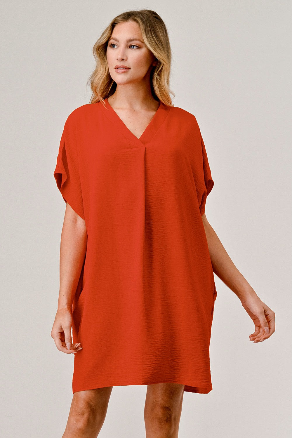 Aria Short Sleeve V Neck Shift Dress with Pocket