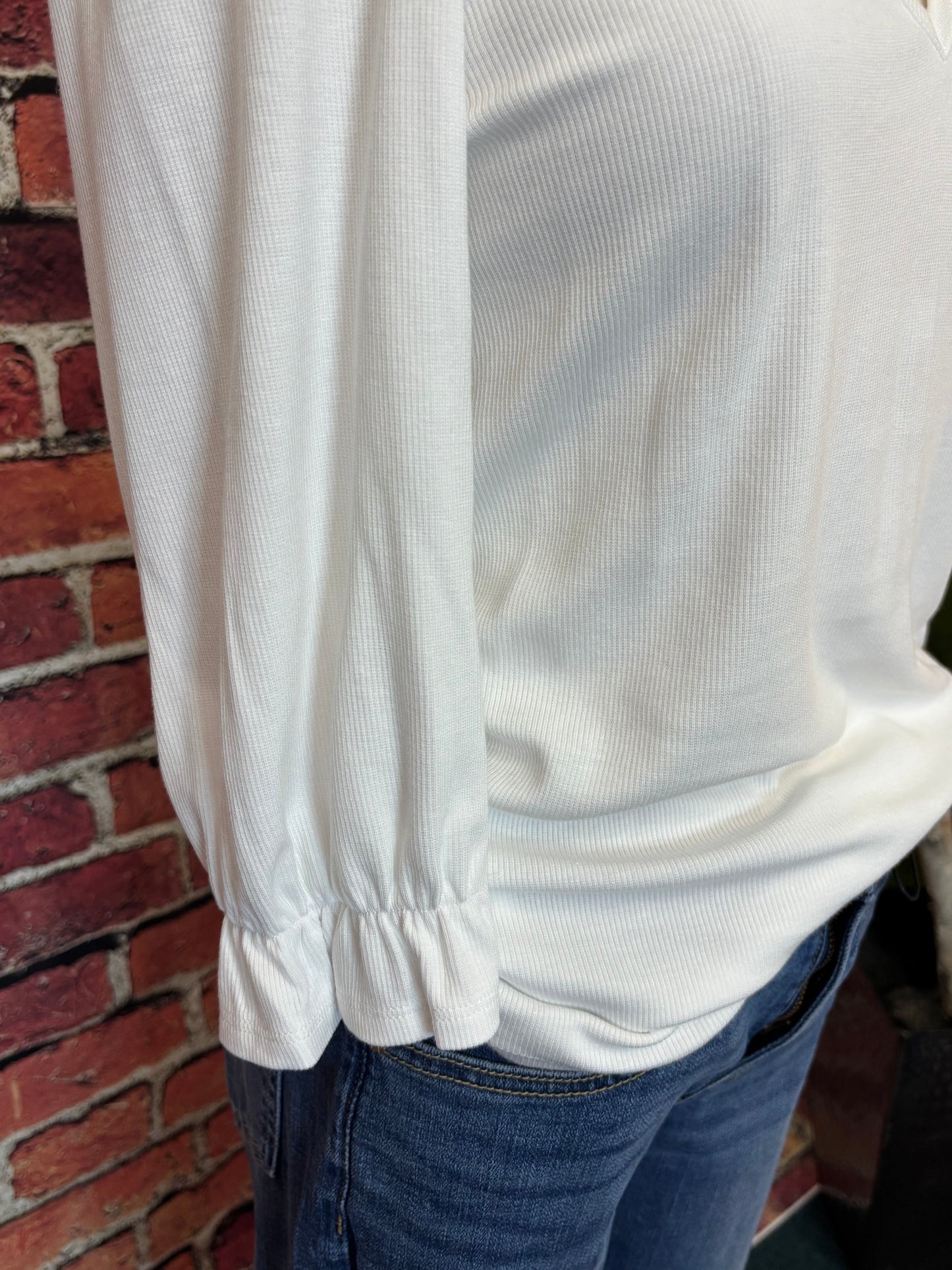 Elbow Sleeve Notch Knit Tee